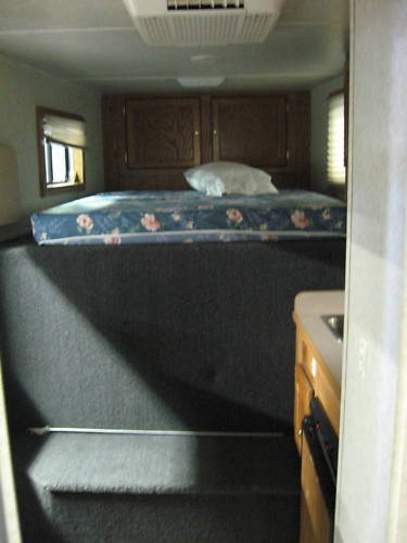 Trailer photograph 7