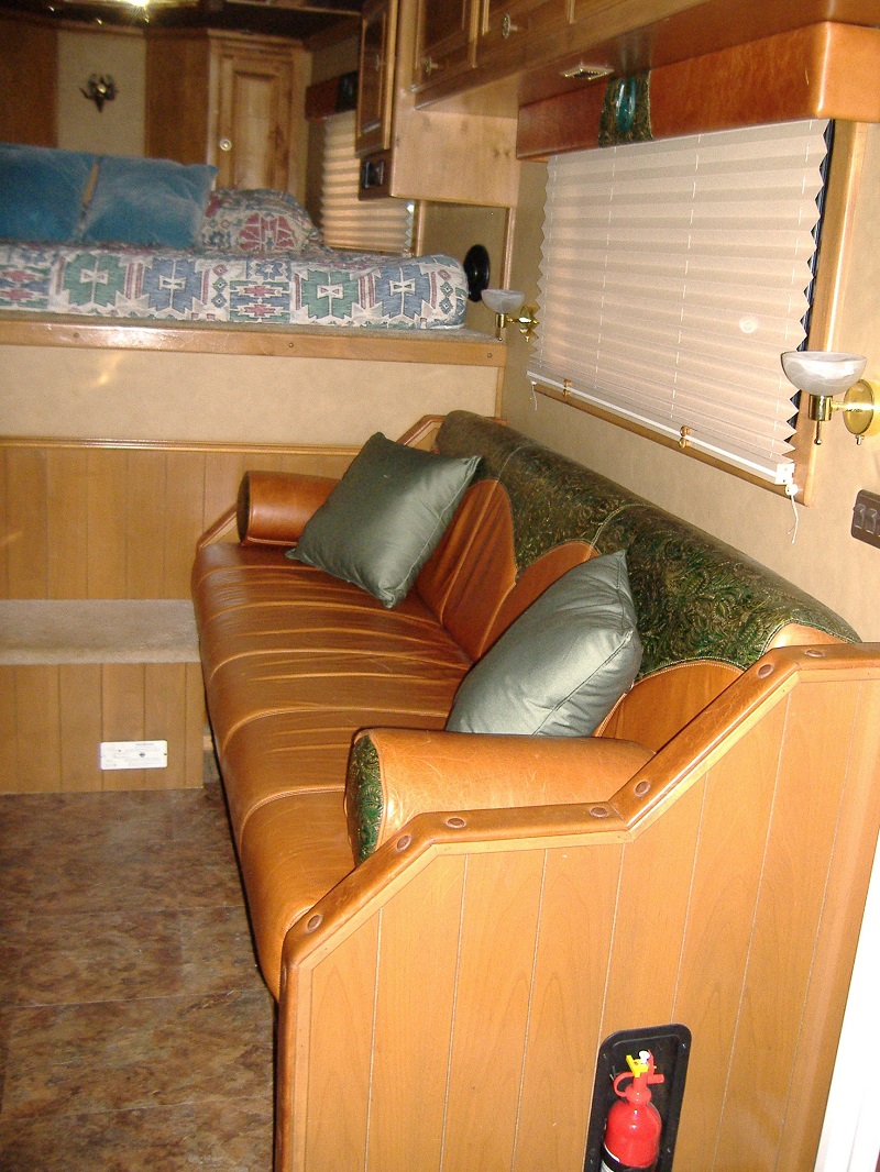 Trailer photograph 6