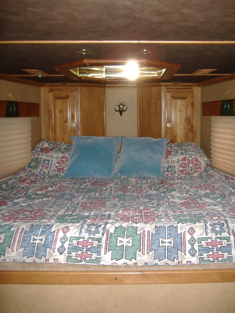 Trailer photograph 8
