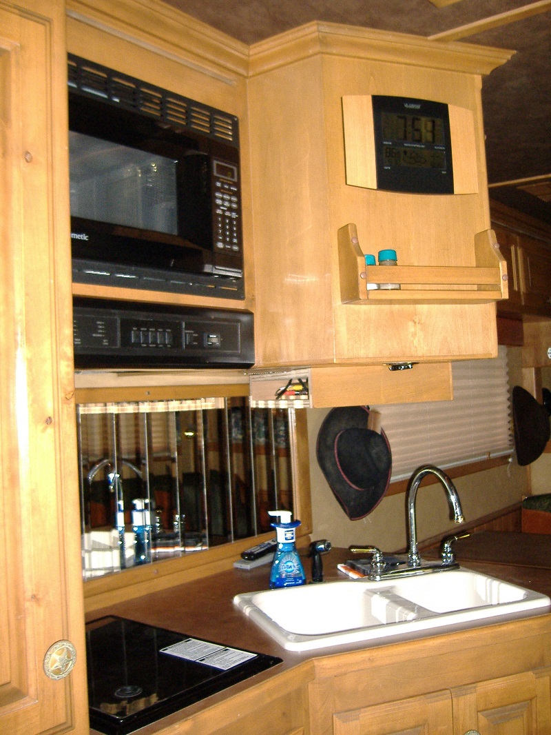 Trailer photograph 9