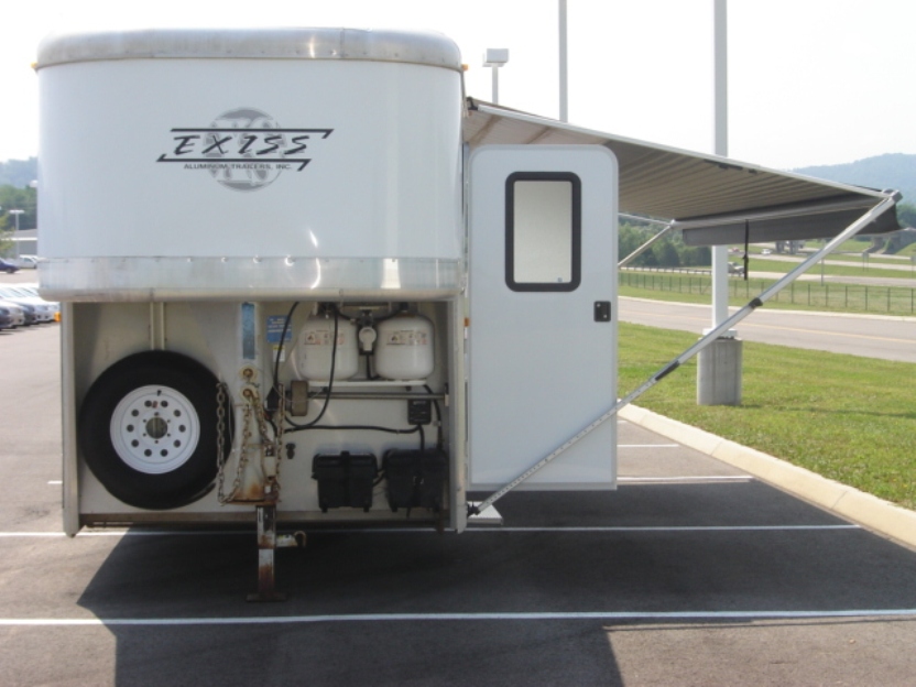 Trailer photograph 7