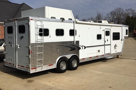 Trailer photograph 3