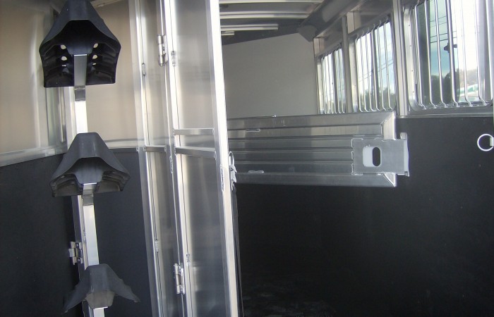 Trailer photograph 4