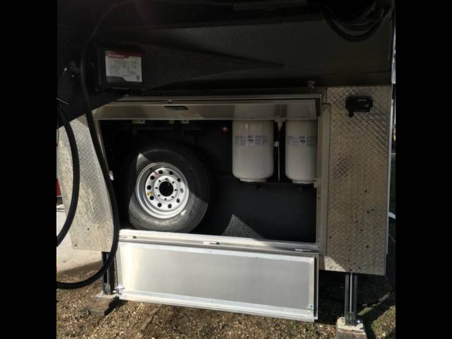 Trailer photograph 18