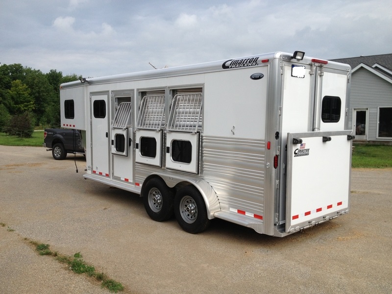 Trailer photograph 3