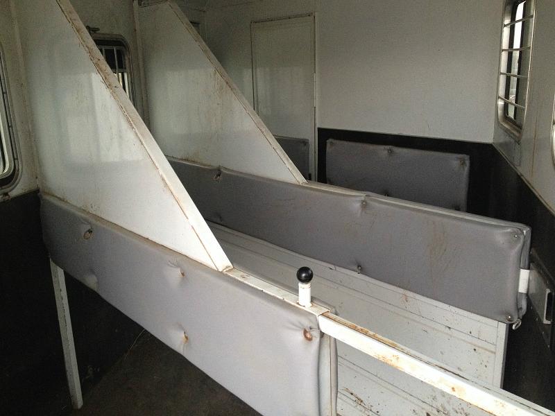 Trailer photograph 6