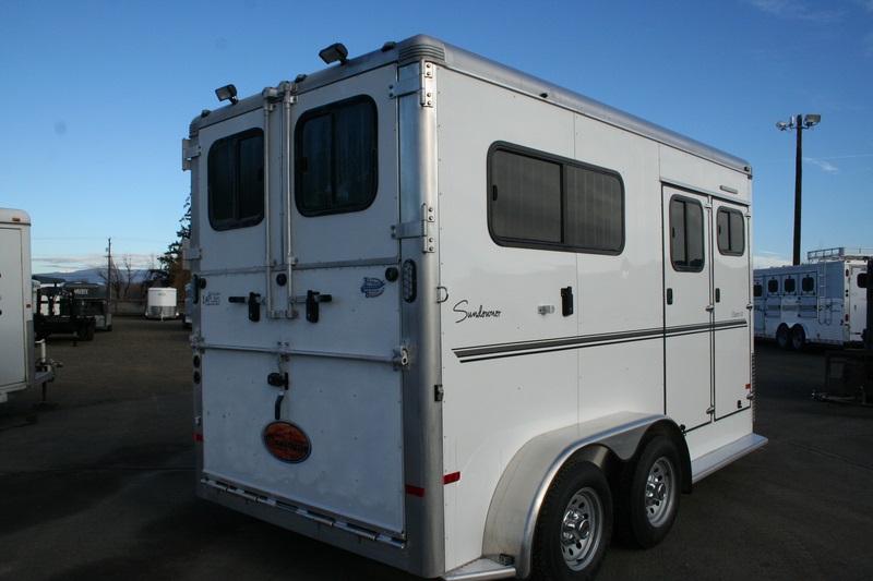 Trailer photograph 13