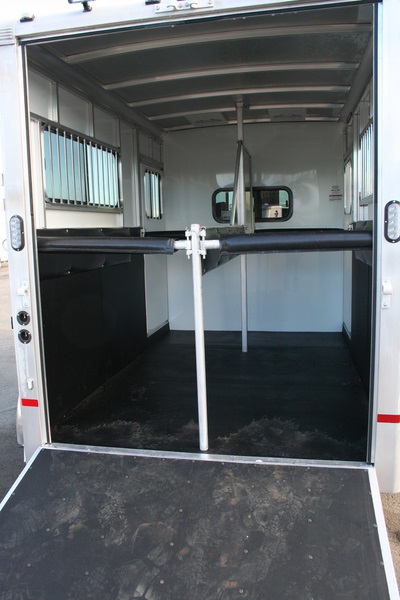 Trailer photograph 8