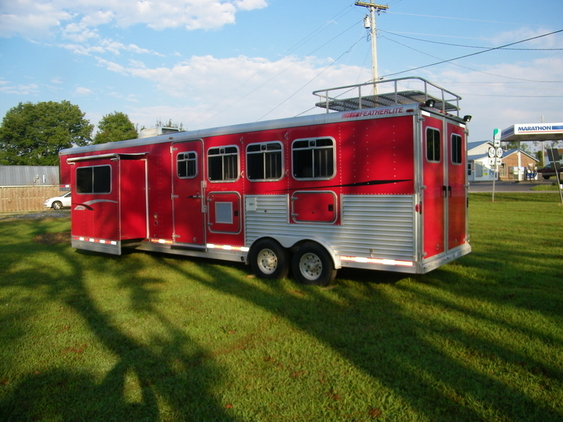 Trailer photograph 4