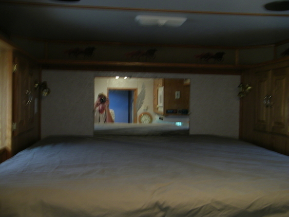 Trailer photograph 8