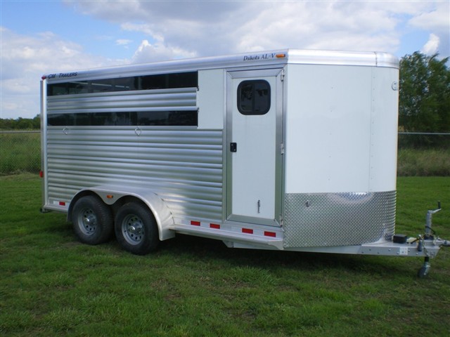 Trailer photograph 2