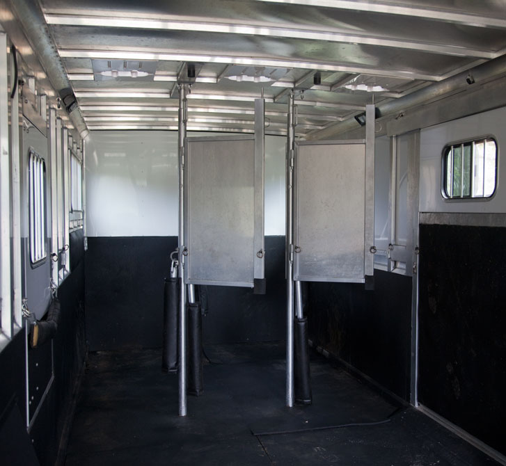 Trailer photograph 9