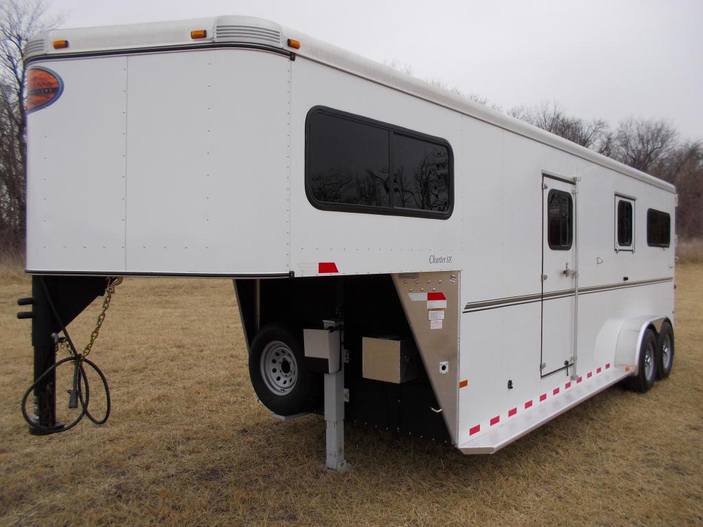 Trailer photograph 7