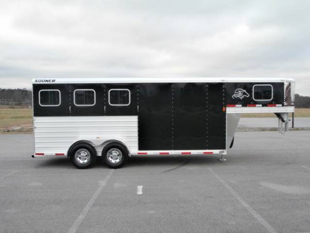 Trailer photograph 5