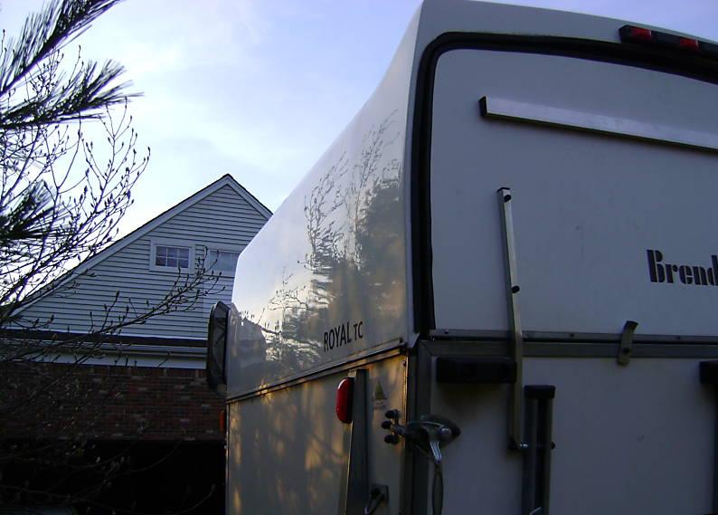 Trailer photograph 3