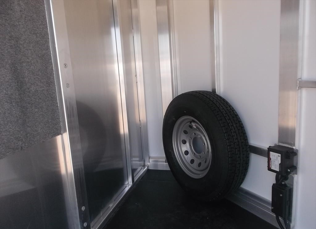 Trailer photograph 8