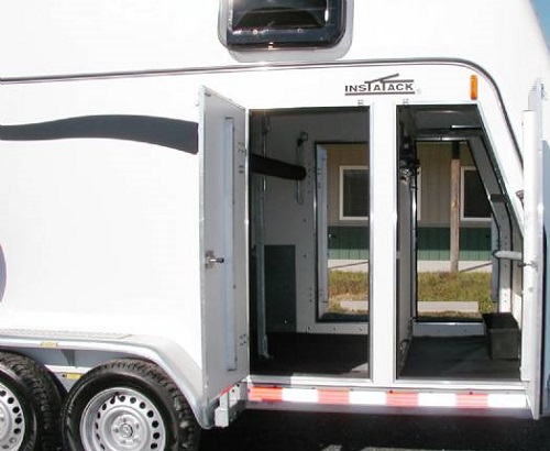 Trailer photograph 10