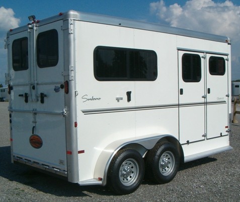 Trailer photograph 3
