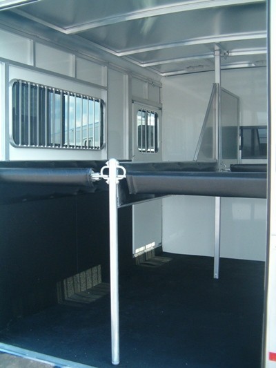 Trailer photograph 9