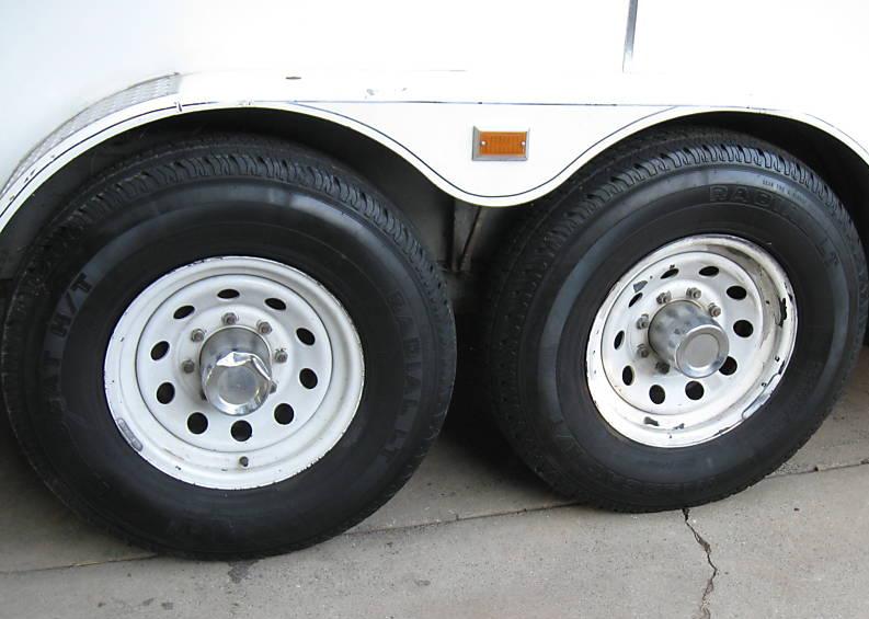 Trailer photograph 6