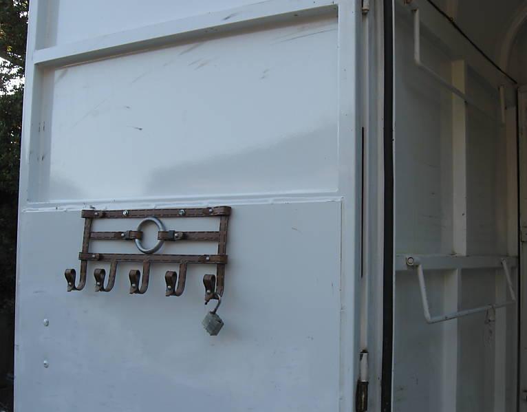 Trailer photograph 9