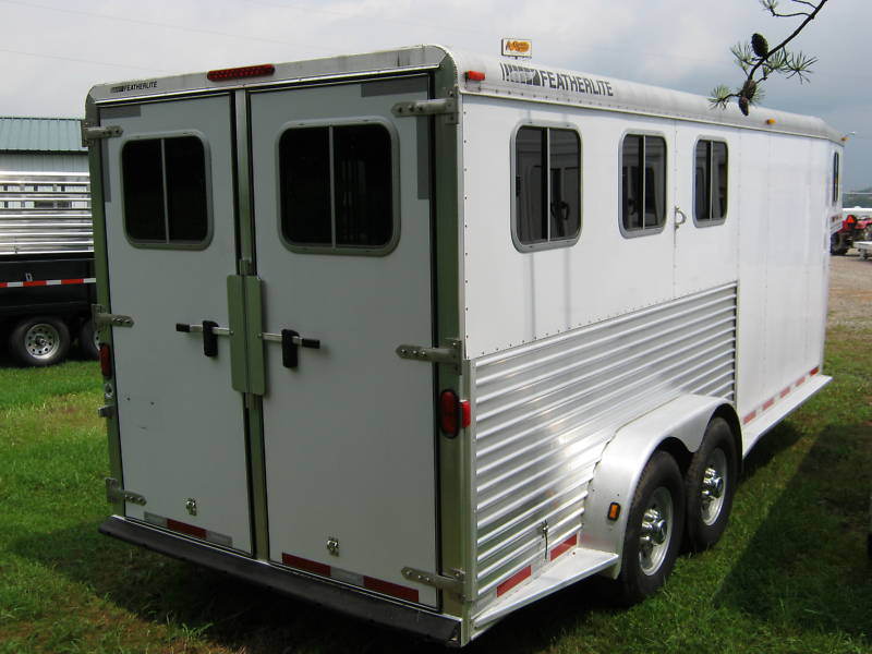 Trailer photograph 3
