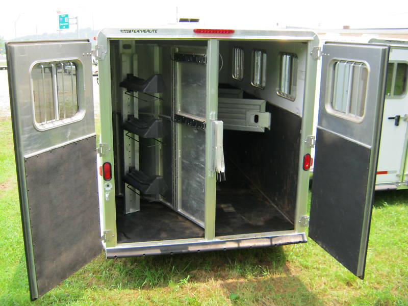 Trailer photograph 5