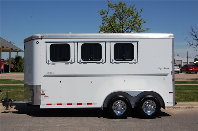Trailer photograph 2