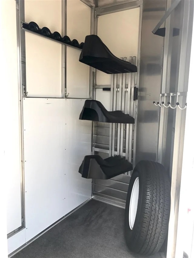 Trailer photograph 14